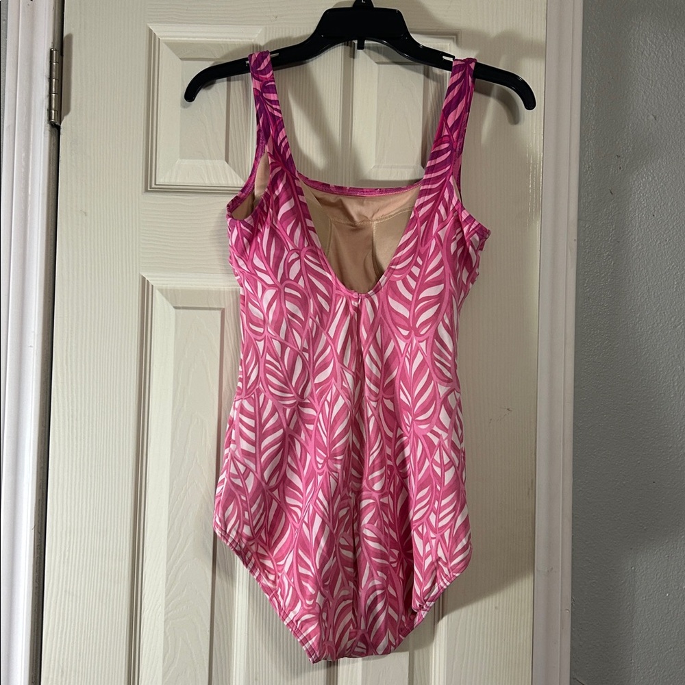 Lands’ End pink white swimsuit - Picture 4 of 6